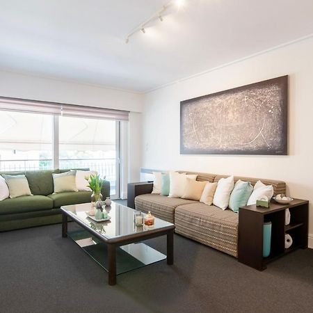 Sun & Sea Suite, Kavouri Atenas Exterior foto