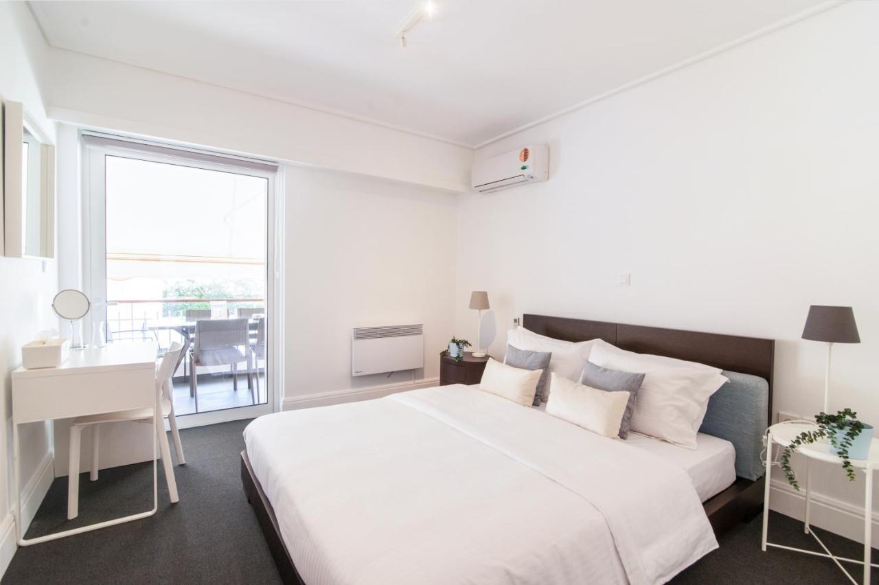Sun & Sea Suite, Kavouri Atenas Exterior foto