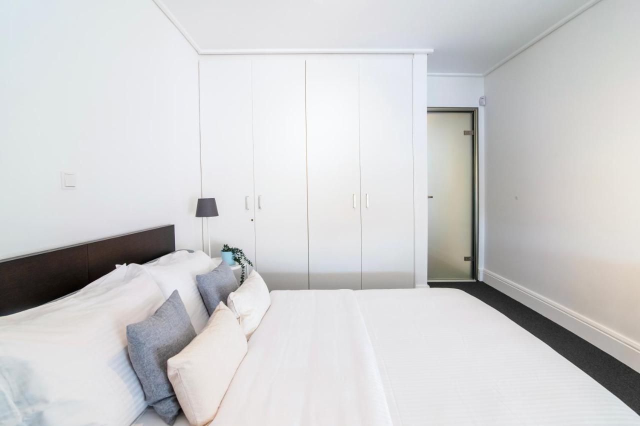 Sun & Sea Suite, Kavouri Atenas Exterior foto